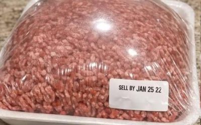 I just bought this pack of ground beef from the store yesterday and put it in the fridge. I went to cook dinner and noticed the plastic film is puffed up like a balloon, but the date is still good. Wh April 29, 2026 by ayoub